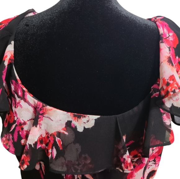 White house Black market size 2 Black dress - Picture 6 of 15